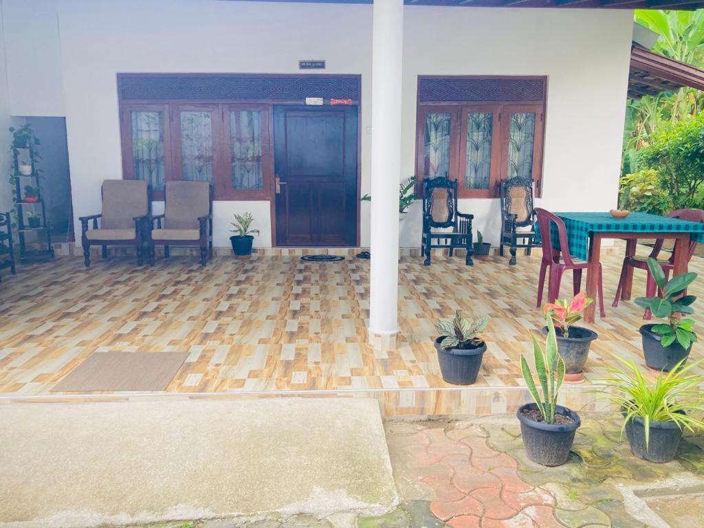 Ameena Homestay Tangalle Exterior foto