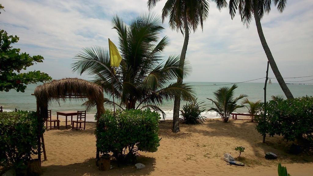 Ameena Homestay Tangalle Exterior foto